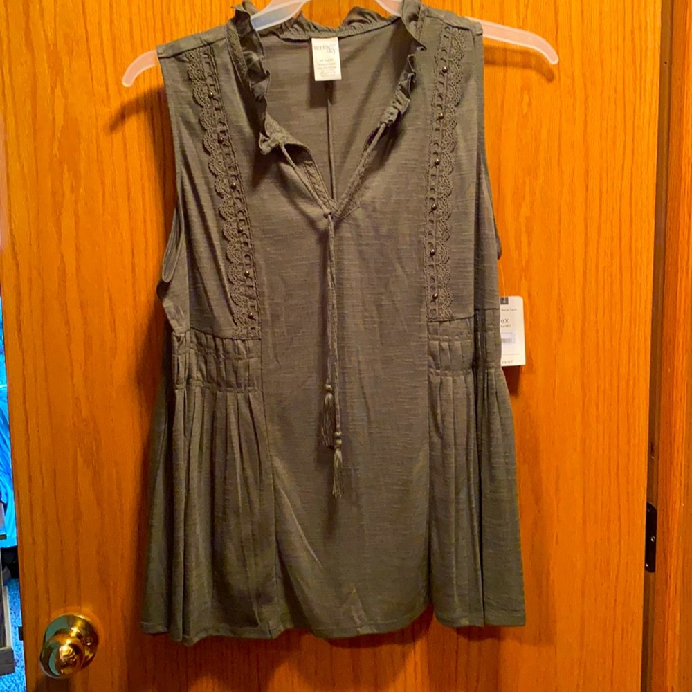 Terra & sky ruffle neck tank